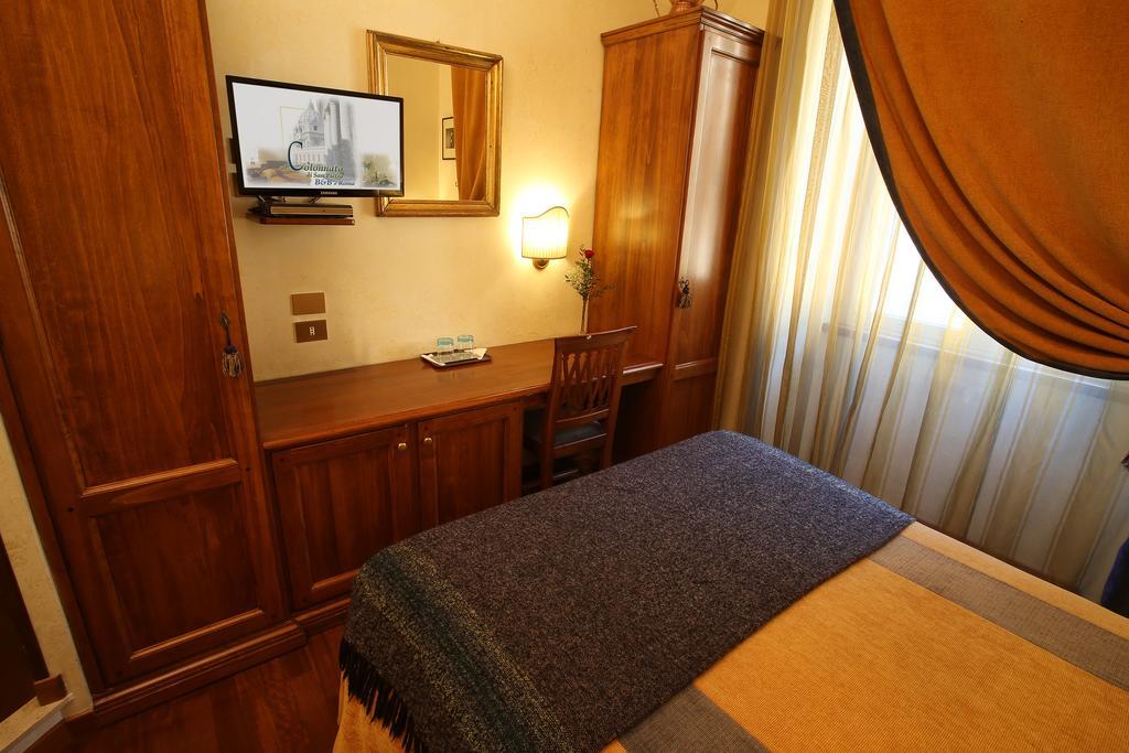 Al Colonnato Di San Pietro Bed & Breakfast Rome Exterior photo