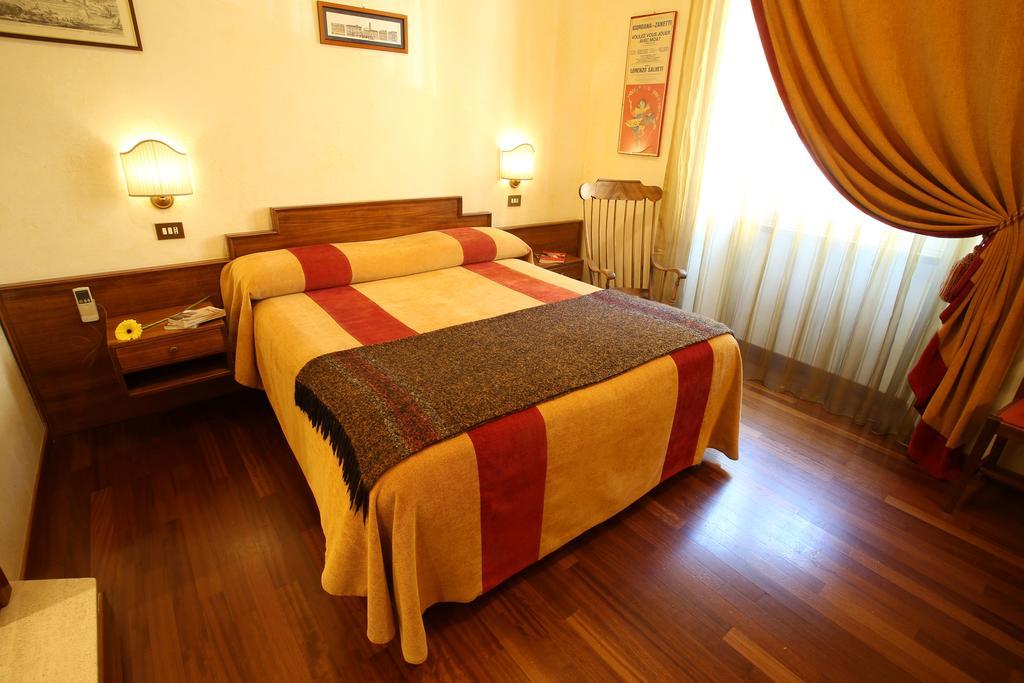 Al Colonnato Di San Pietro Bed & Breakfast Rome Exterior photo