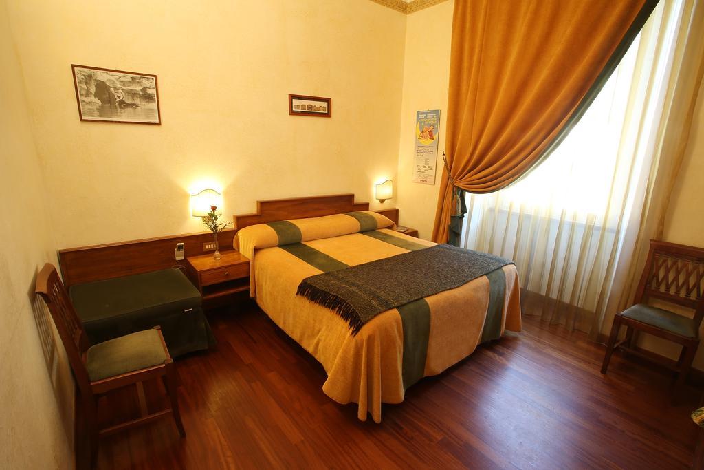 Al Colonnato Di San Pietro Bed & Breakfast Rome Exterior photo